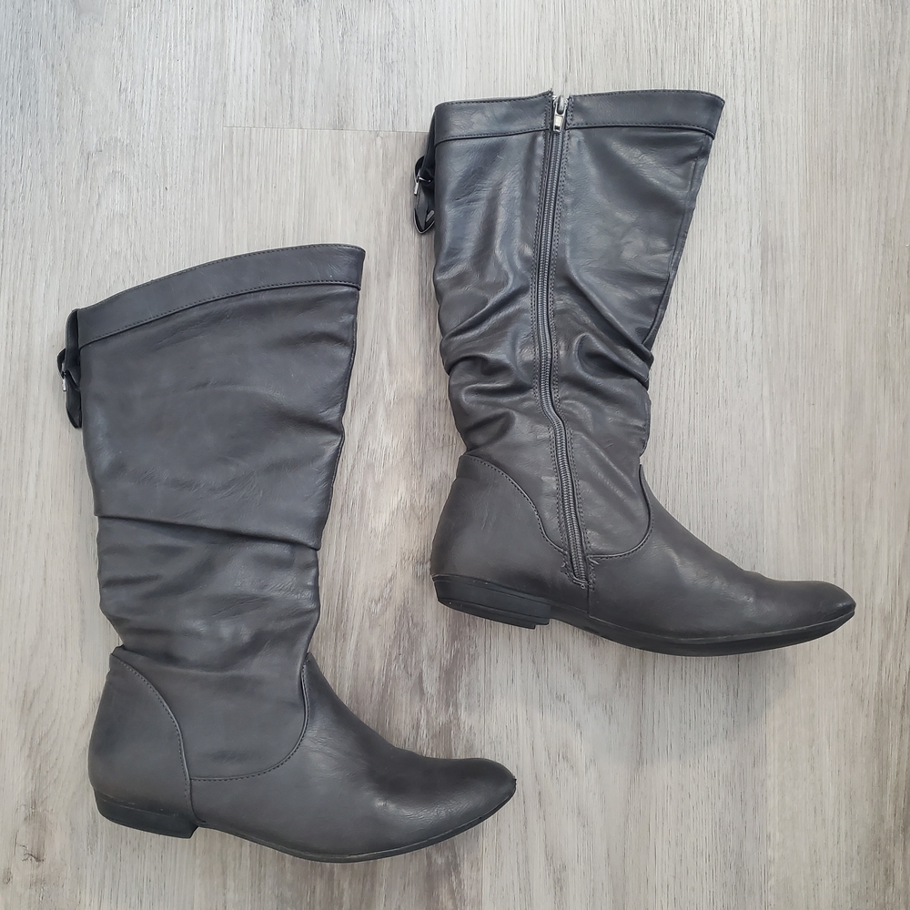 🍀2/$30🍀 7 US - Dark Gray Calf High Boots With Side Zipper - Ardene